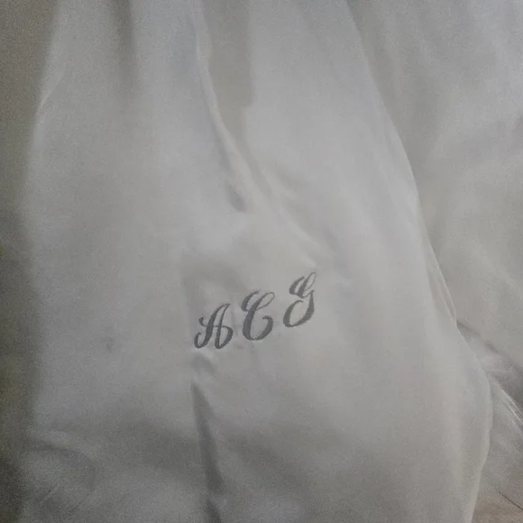 Luxurious Fox Fur Coat - Gray - Picture 14 of 16